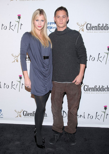 WJXZURQPCENQYEQLNMK - Claire Holt-Emma Gilbert