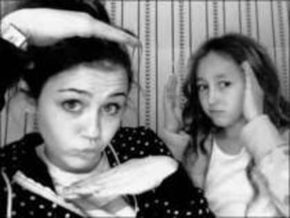 WSTGMKGXKZBMTZHLVYB - Album pt MileyCyrusIsTheBest