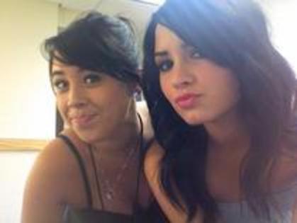 UVMEAFAOWHREHSWRHDJ - Album pt MileyCyrusIsTheBest