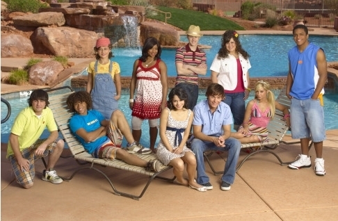HSM2-high-school-musical-2-164375_486_318 - Album pt MileyCyrusIsTheBest