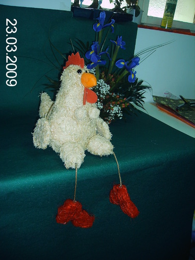 gaina cu ghete rosii = 45 lei