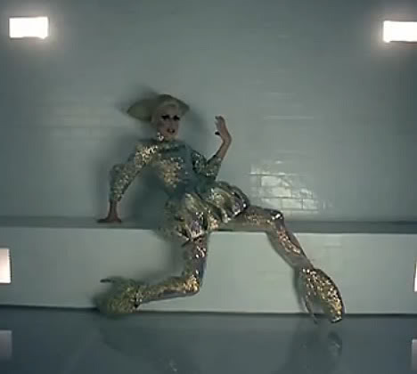 lady_gaga_bad_romance_mcqueen2 - LaDy gAGa