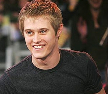 lucas  grabeel - vedetele  disney