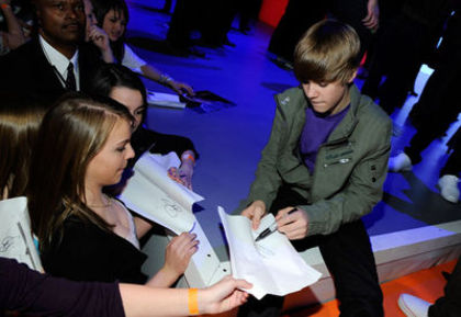 normal_88 - 0_0 Nickelodeon Upfront Presentation 0_0