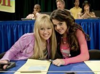 Selena-Gomez-in-hannah-montana