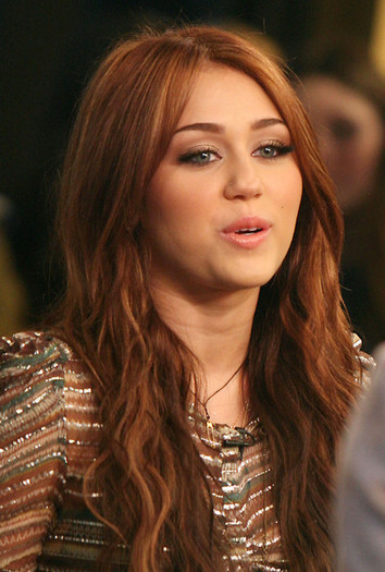 radiant+Miley+Cyrus+promotes+new+film+Last+m4t7OEQZ9eal - Miley Cyrus in Times Square New York