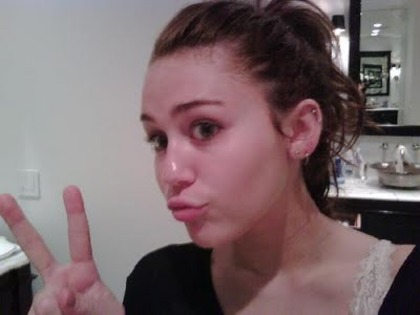 miley cyrus twitter - album pentru dennyissa