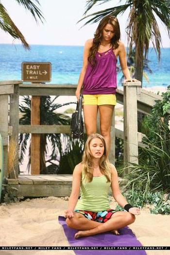 Miley Cyrus Hannah Montana Season 3 Promos-13 - Miley in Hannah Montana