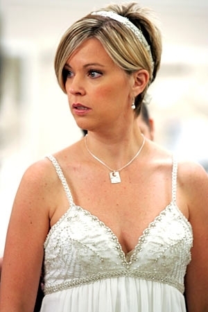 Kate-s-Wedding-Dress-jon-and-kate-plus-8-4107546-300-450 - john and kate plus 8