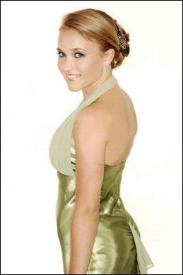 KHQDBOYPKWZTVBRASAD - Emily Osment