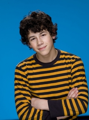 nick jonas - Top Vedete Disney Channel Baieti