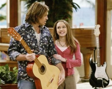 miley-cyrus_dot_com_hannahmontana-stills024 - Hannah Montana Season 1 Promo Stills