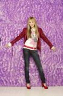 hannah sweet (7) - poze hannah montana 3