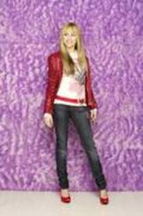 hannah sweet (8) - poze hannah montana 3