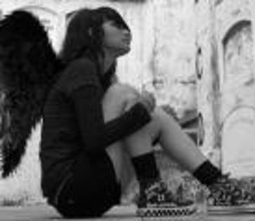 imagesCA86SX47 - Emo