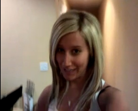 2hgtp90 - Ashley Tisdale