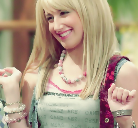15ybvc2 - Ashley Tisdale