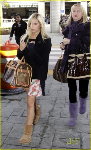 111o1uf - Ashley Tisdale