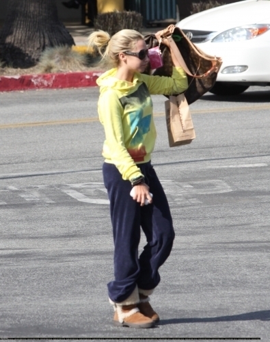 296gker - Ashley Tisdale