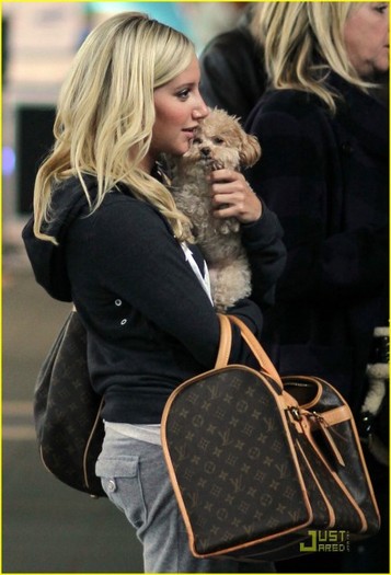 et6wp0 - Ashley Tisdale