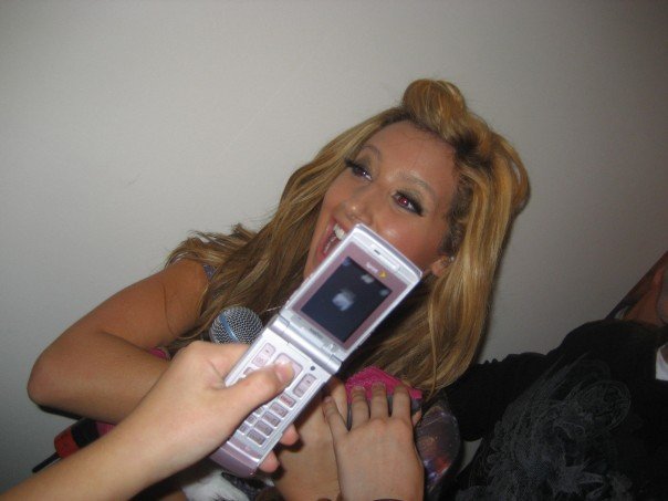 rwp8gw - Ashley Tisdale