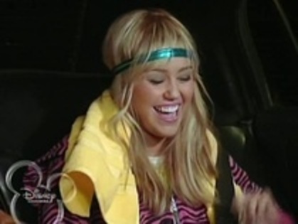 11360136_ZMNTNUYOB - aici arat cat de mult o iubesc pe miley hannah