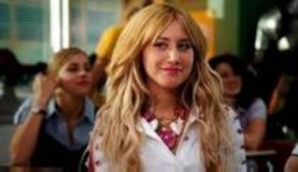 YUAQZQAIIPNGMEKKHWZ - ashley tisdale