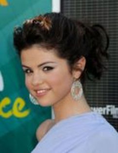 JYZRIIQMSTIEBQEXNWS - selena gomez