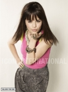 MLGJSGVCPORBVHHXYGV - selena gomez