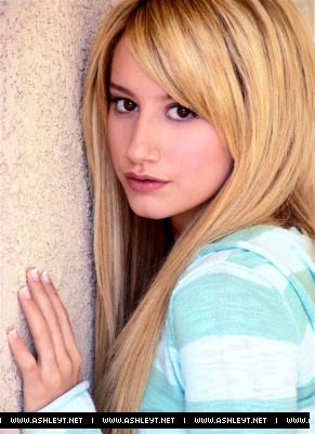 ashley 4 - Ashley Tisdale PhotoShoot