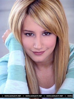 ashley 6 - Ashley Tisdale PhotoShoot