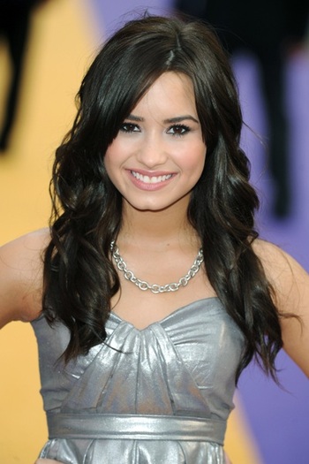 demi-lovato-; demi-lovato-
