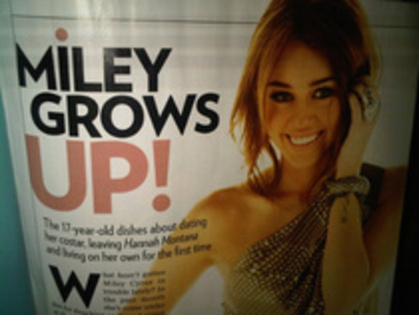 XDOMZRUZXTPQUZFTUGY - Miley Cyrus