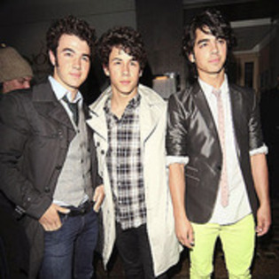  - Jonas Brothers