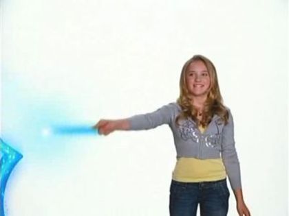  - Intro Disney Channel - Emily Osment