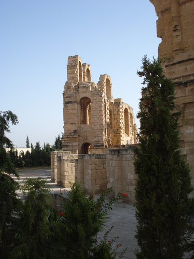 El Jem, Colosseum; tunisia 2007.
