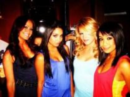 EQFLQFWTHWGLCLRDQBN - vanessa