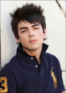 YLPYTVPRSEEKJXDWNXX - joe jonas