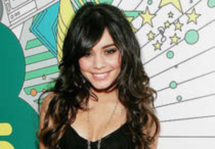 QPIHJWNATGQSVIQJQFC - vanessa