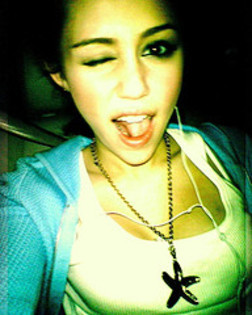 3846793417_66fc2bc28a_m - poze rare miley cyrus - album pentru XoxoxoMileyMilezDestinyXoxoxo