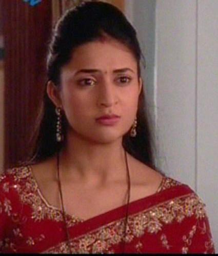 12588175_VDIXERMRM - Divyanka Tripathi