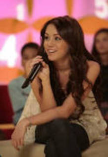 YYRLMBUFHHBEDXVZSXL - miley cyrus