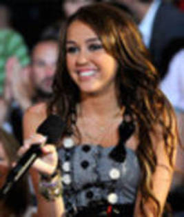 BCSCFEDHXBULXVFCUMK - miley cyrus