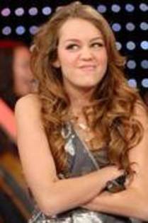 BUMULFCUWHCATRLRRRY - miley cyrus