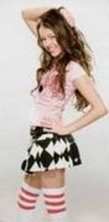 KTLICUAXACQEXMDVVVF - miley cyrus