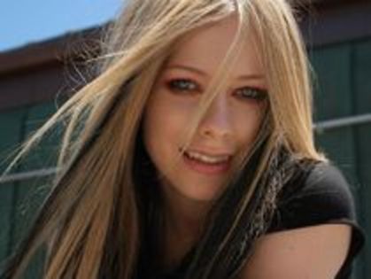 JYYGYBUFTCSIQOBYESO - avril lavigne