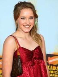 MIEOIEFJDETINBPTQBA - emily osmet