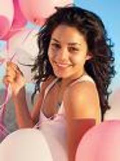  - Club Vanessa Hudgens-propus de MiRu21