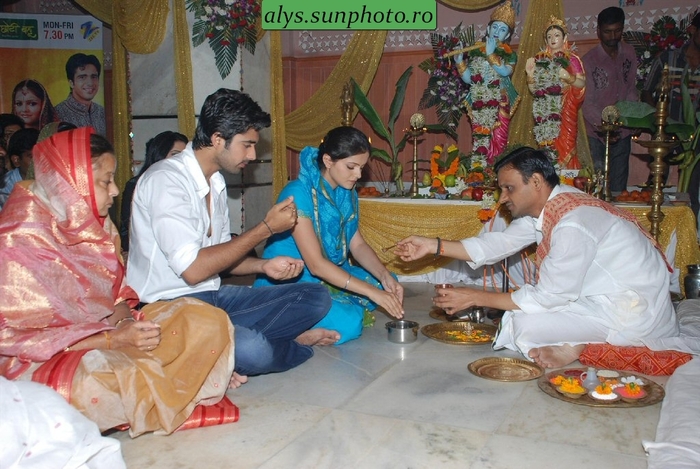 Rita_Bhaduri,_Avinash_Sachdev_and_Rubina_Dilaik-780420