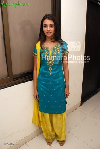 Image00005 - anisha kapoor